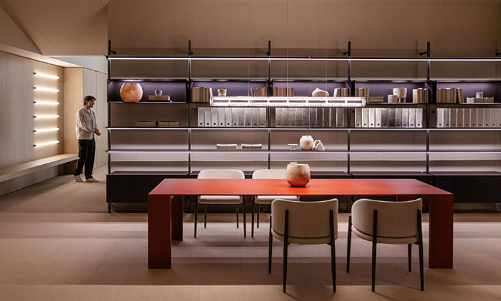 رائد في حوار حصري مع رئيسة معرض "سالوني ديل موبيلي" حول أهمية هذا الحدث في الرياض